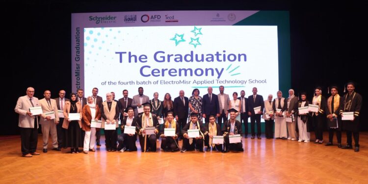 شنايدر إلكتريك : تخريج 350 متدرب بالدفعة الرابعة من مدرسة إلكترو مصر لدعم التعليم الفني