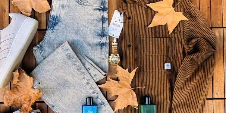 موضة بناطيل الرجال لخريف 2025: الراحة والأناقة في توازن مثالي