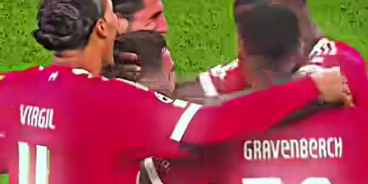 الكشف عن شواهد أثرية تؤكد وجود ميناء قديم مغمور بالمياه في الإسكندرية