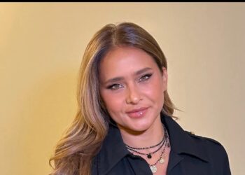 نيللي كريم تشارك ذكريات الطفولة بمناسبة العودة إلى المدارس