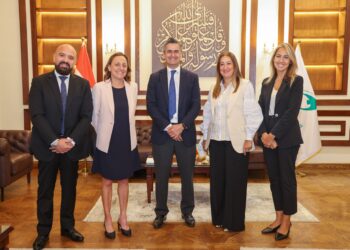 مباحثات بين البريد وفيزا لتطوير الشراكة في الخدمات المالية والحلول التكنولوجية