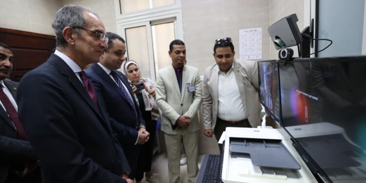 الاتصالات: أكثر من 60 ألف مستفيد من برامج ومبادرات بناء القدرات الرقمية ودعم ريادة الأعمال فى “كريتيفا” بقنا