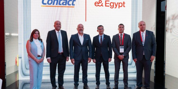 إي آند تضيف خدمات كونتكت المالية إلى تطبيقاتها.. تفاصيل 