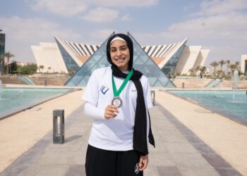 جامعة مصر للمعلوماتية تهنئ يوسف شامل ودانة محمد بإنجازيهما المتميزين في بطولة كأس مصر للمبارزة