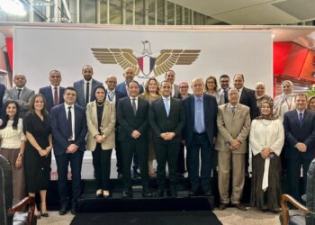 أورنچ تقدم أول مساعد رقمي ذكي في مطار القاهرة الدولي