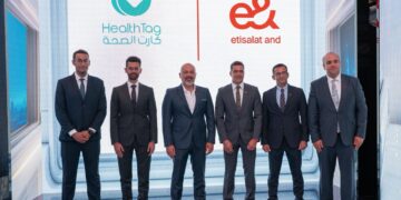 «إي آند مصر» و «HealthTag» تدمجان التكنولوجيا المالية والرعاية الصحية في “جيتكس 2025”
