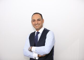 خبير اقتصادي: خفض الفيدرالي الأمريكي للفائدة يعيد تشكيل موازين الاقتصاد العالمي