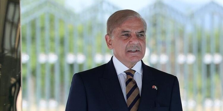 رئيس وزراء باكستان يزور مصر غدا للمشاركة في قمة شرم الشيخ للسلام