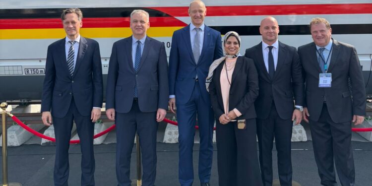 سفير ألمانيا بالقاهرة: القطار فيلارو عالي السرعة بمصر يعتبر أكبر مشروع أجنبي لشركة ألمانية على مستوى العالم