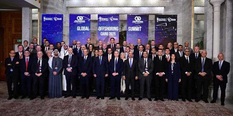 رئيس الوزراء لشركات التعهيد : مصر تمنحكم الاستقرار والشراكة