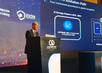 وزير الاتصالات : مصر ضمن أكثر 3 دول جاذبية عالميًا في صناعة التعهيد وتطلق حزمة حوافز جديدة