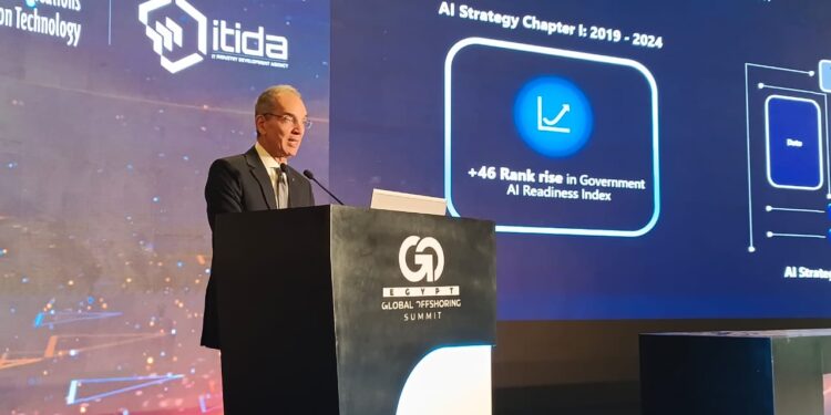 وزير الاتصالات: تضاعف صادرات خدمات التعهيد من 2.4 مليار دولار إلى 4.8 مليار دولار خلال 4 سنوات