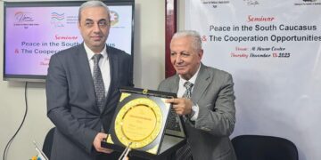 مركز الحوار للدراسات السياسية يوقع مذكرة تفاهم مع مركز تحليل العلاقات الدولية بأذربيجان