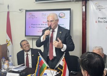 سفير أذربيجان بالقاهرة يشيد بدور مصر الهام في دعم القضية الفلسطينية وإيقاف الحرب على غزة