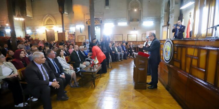 سفير تركيا بالقاهرة: فن الخط يحتل مكانة خاصة في بلادي