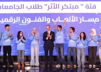  أحمد حمد : فوز فريقا “بلا اجنحة” و”جليتش” في ديجيتوبيا يعكس تميز جامعة مصر للمعلوماتية