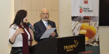 الخوخ المُعلّب يكشف تميُّز الأغذية الأوروبية المُصنّعة في مصر 