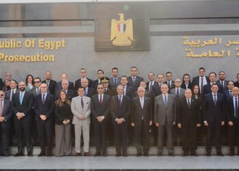 الاتصالات: تنفيذ 10 مشروعات لتطوير منظومة التحول الرقمى بالنيابة العامة