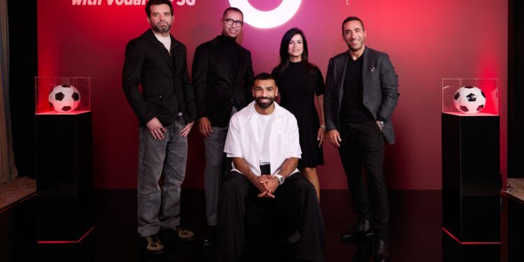 ڤودافون مصر تجدد شراكتها مع محمد صلاح وتعلن تغطية 3,000 منطقة عمرانية بالجيل الخامس