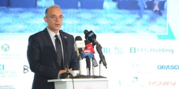 محمد فريد: التطورات الإيجابية في سوق رأس المال لم تكن وليدة الصدفة