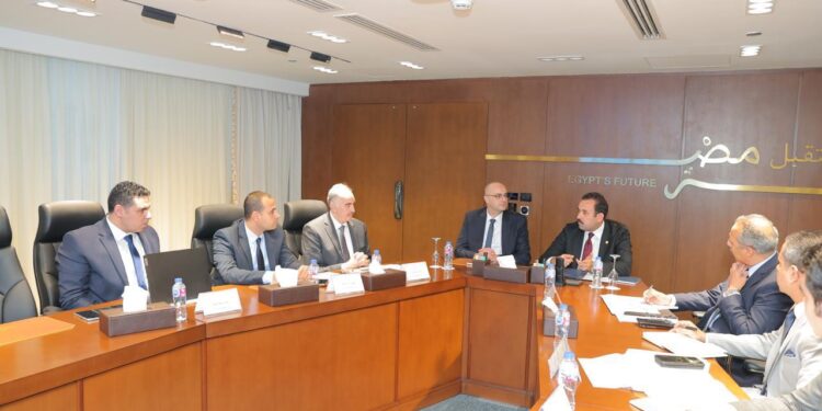 رئيس جهاز مستقبل مصر يبحث رئيس «تنظيم الاتصالات» دعم البنية التحتية للمشروعات التنموية