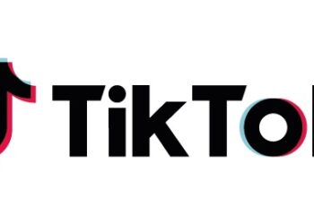 كيف احتفلت إي آند مصر بتخريج أولى دفعات برنامج «Stars»؟