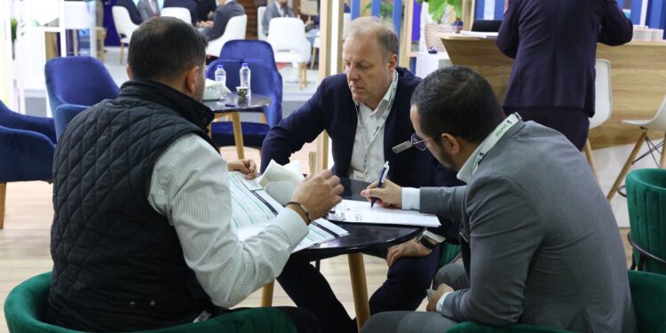 بلاستيكس 2026 يفتتح أبوابه في القاهرة ببرنامج مؤتمرات جديد ومشاركة صناعية دولية واسعة