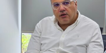 تريدلاين تكشف مدى تأثر أسعار «آيفون» في مصر بعد وقف إعفاء الهواتف المستوردة