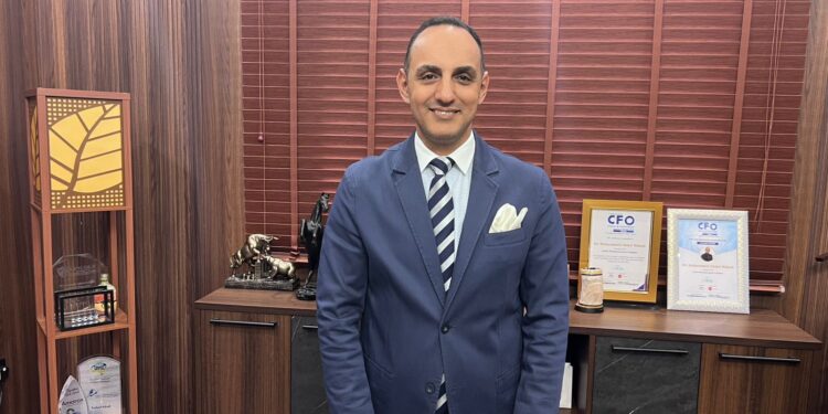 الذهب يشتعل مع بداية 2026: ضغوط عالمية تدفع الأسعار لمستويات تاريخية وتأثير مباشر على السوق المصري