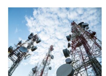 الاتصالات: إضافة 2500 محطة محمول وربط 1000 قرية بالفايبر .. حصاد تطور البنية التحتية خلال 2025