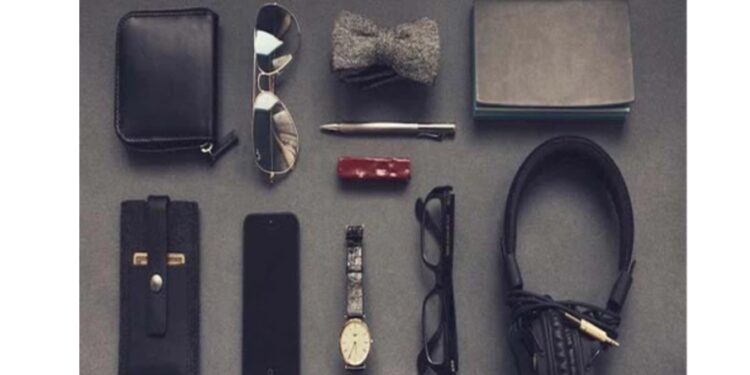 أناقة الشتاء: دليل إكسسوارات رجال الأعمال لظهور احترافي ومميز