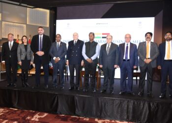 مصر والهند تبحثان التعاون لتنمية وتطوير قطاع الصناعات الدوائية