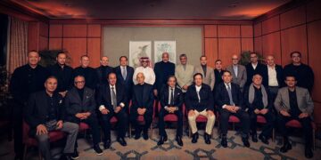 سحور ترك آل الشيخ يبرز تحولات أزياء رجال الأعمال بالمنطقة