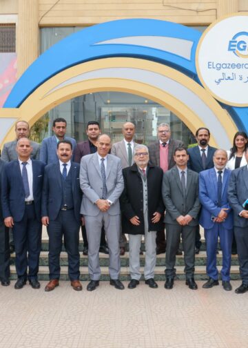 البريد تقدم الخدمات البريدية والمالية داخل معاهد الجزيرة بالمقطم