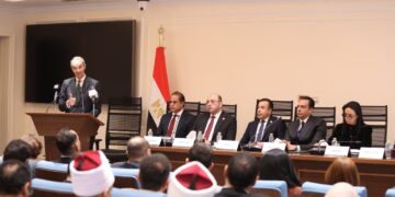 الاتصالات:  5 محاور لحماية الأطفال من مخاطر الإنترنت