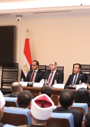 الاتصالات:  5 محاور لحماية الأطفال من مخاطر الإنترنت