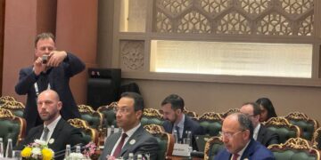 3 لقاءات بارزة لوزير الاتصالات لتعزيز التعاون في الذكاء الاصطناعي وبناء القدرات في ختام قمة AI Impact Summit