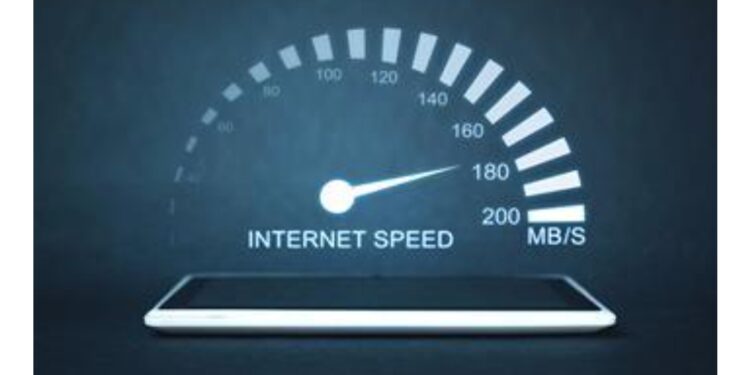كيف تطورت سرعة الإنترنت الأرضي خلال 2025؟