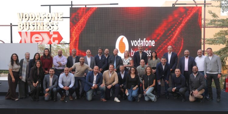 ڤودافون تناقش مستقبل حلول الشركات اعتمادًا على تكنولوجيا الذكاء الاصطناعي وإنترنت الأشياء