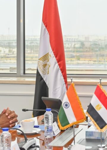 وزير الاستثمار وسفير الهند بمصر يبحثان سبل تعزيز العلاقات الاقتصادية والتجارية بين البلدين
