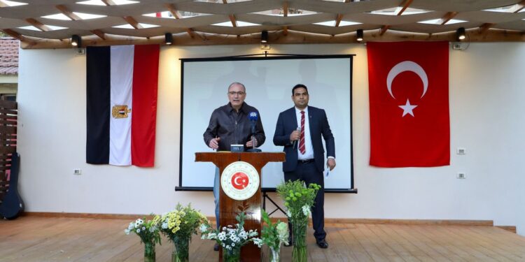 سفير تركيا بالقاهرة: أتمنى أن تتحد البشرية جمعاء حول السلام
