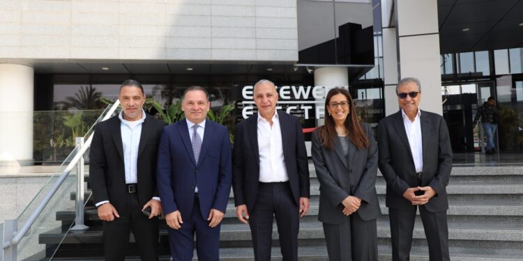 السويدي اليكتريك تتعاون مع IBM لتسريع التحول إلى الذكاء الاصطناعي المؤسسي باستخدام watsonx