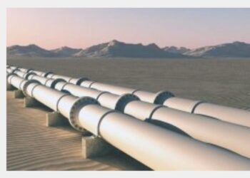 وزارة البترول توضح القصة الكاملة لـ اصطدام ناقلة نفط بمنشأة بترولية بالسويس