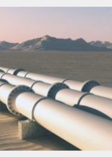 وزارة البترول توضح القصة الكاملة لـ اصطدام ناقلة نفط بمنشأة بترولية بالسويس