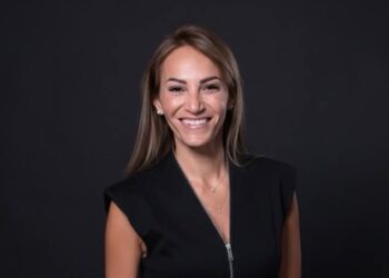 النموذج مي ياسين