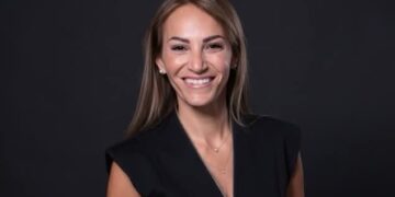 النموذج مي ياسين