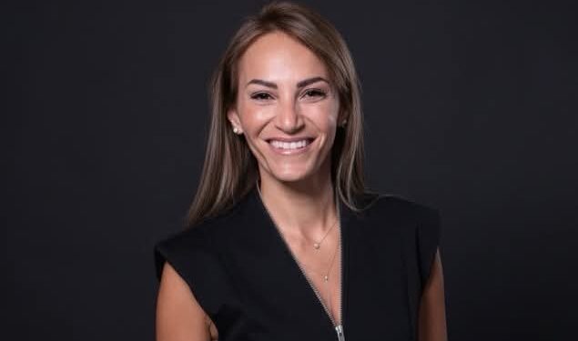 النموذج مي ياسين