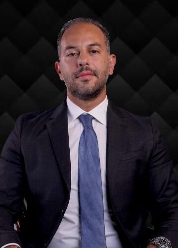 مصطفى ناصف يحذر من «الاستنزاف الرقمي»: الذكاء الاصطناعي يهدد موارد الكوكب وسباق «الحياد الكربوني» في خطر