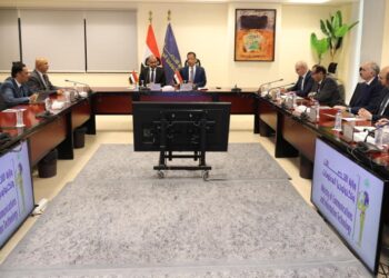 وزير الاتصالات يستعرض إطلاق خدمات الجيل الخامس مع نظيره اليمني