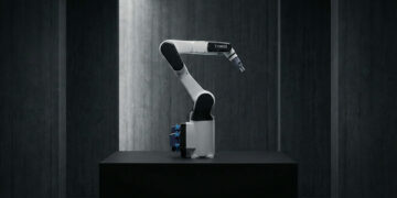 رائد بوتس تقود ثورة الذكاء الاصطناعي.. أول مصنع للروبوتات الصناعية في مصر والشرق الأوسط